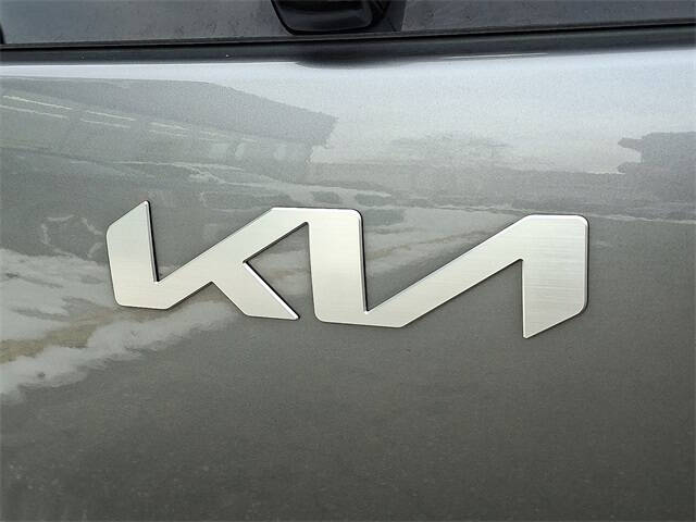 2022 Kia Niro Touring Special Edition