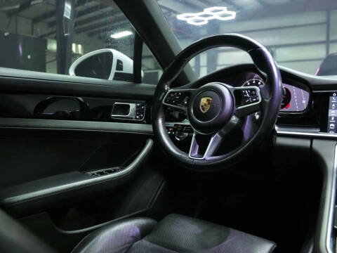 2017 Porsche Panamera