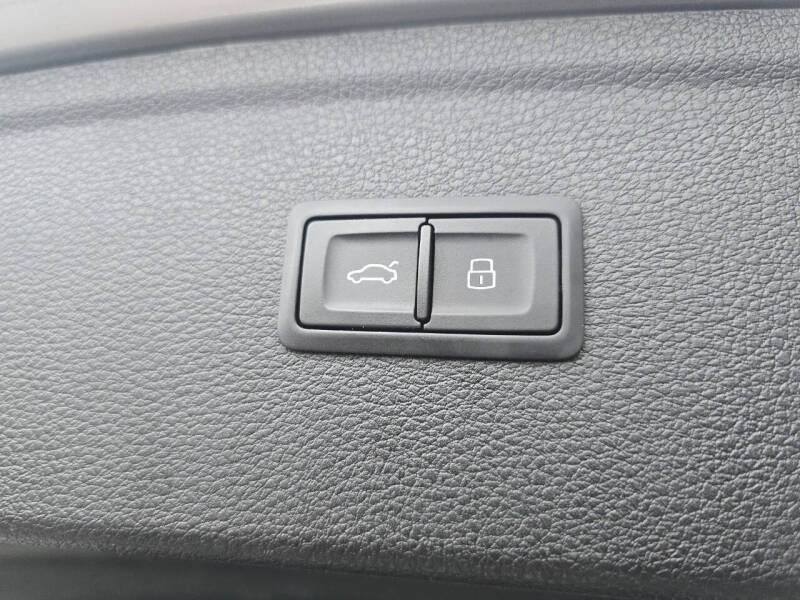 2021 Audi SQ5 3.0T quattro Premium Plus