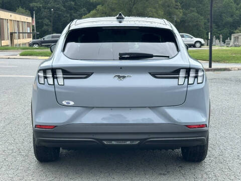 2025 Ford Mustang Mach-E Select