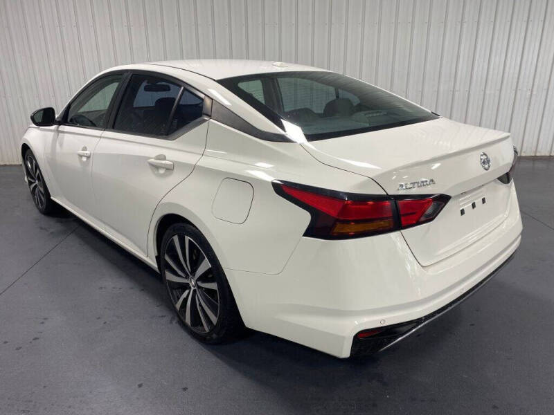 2022 Nissan Altima 2.5 SR