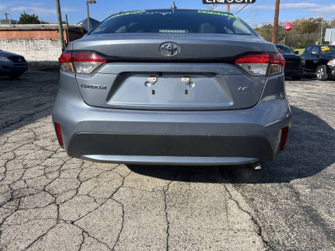 2022 Toyota Corolla LE