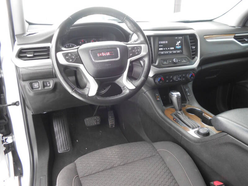 2019 GMC Acadia SLE-2