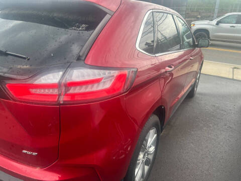 2023 Ford Edge Titanium