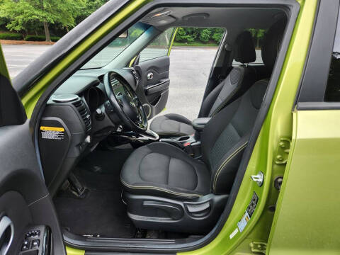 2015 Kia Soul +