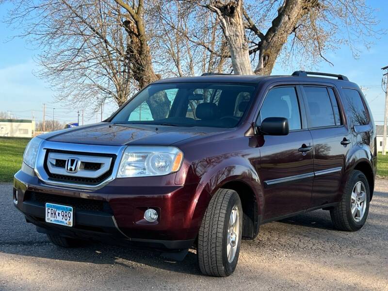 2013 Honda Pilot for sale at Direct Auto Sales LLC in Osseo MN
