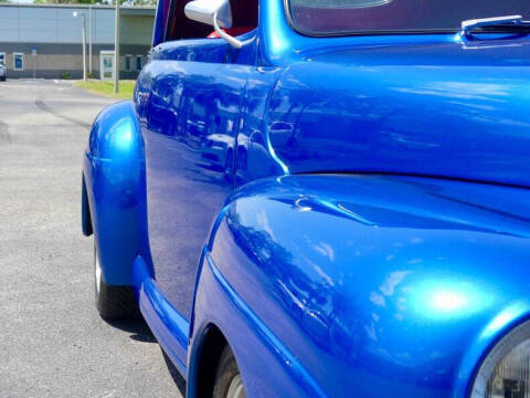 1948 Ford Super Deluxe