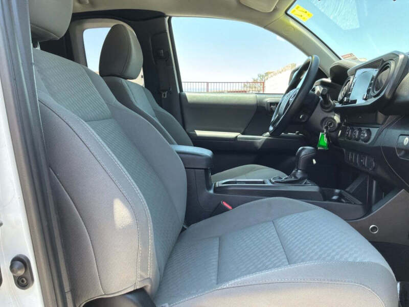 2020 Toyota Tacoma SR