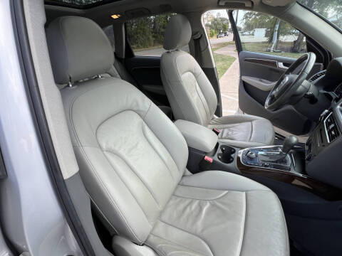 2011 Audi Q5 2.0T quattro Premium Plus