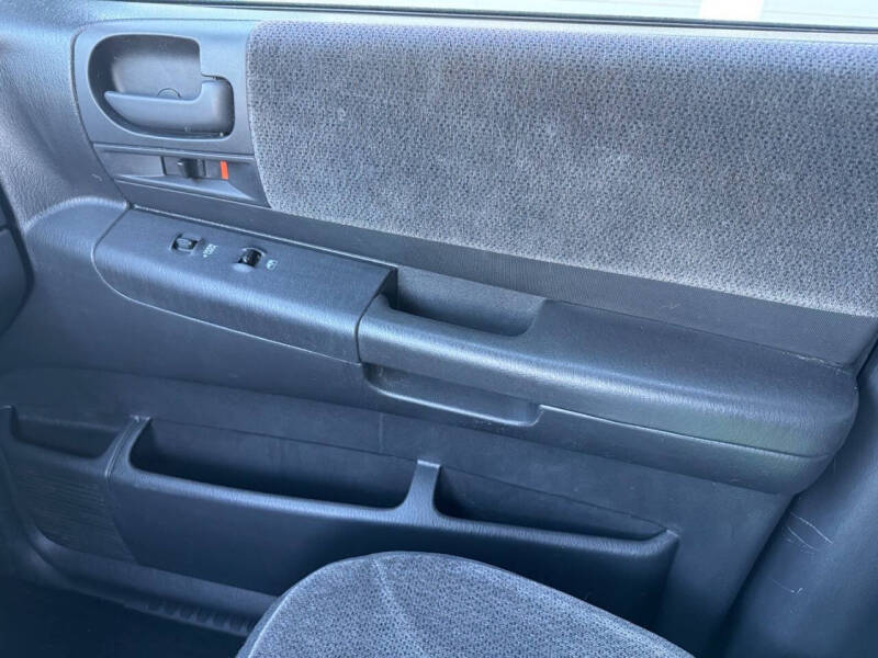 2004 Dodge Dakota SLT