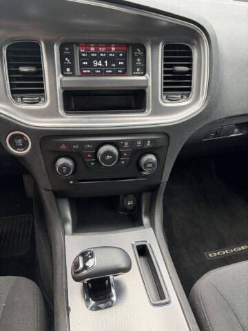 2012 Dodge Charger SE