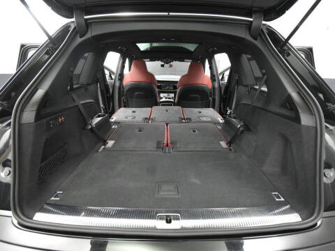 2024 Audi SQ7 4.0T quattro Premium Plus