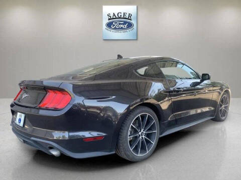 2022 Ford Mustang EcoBoost