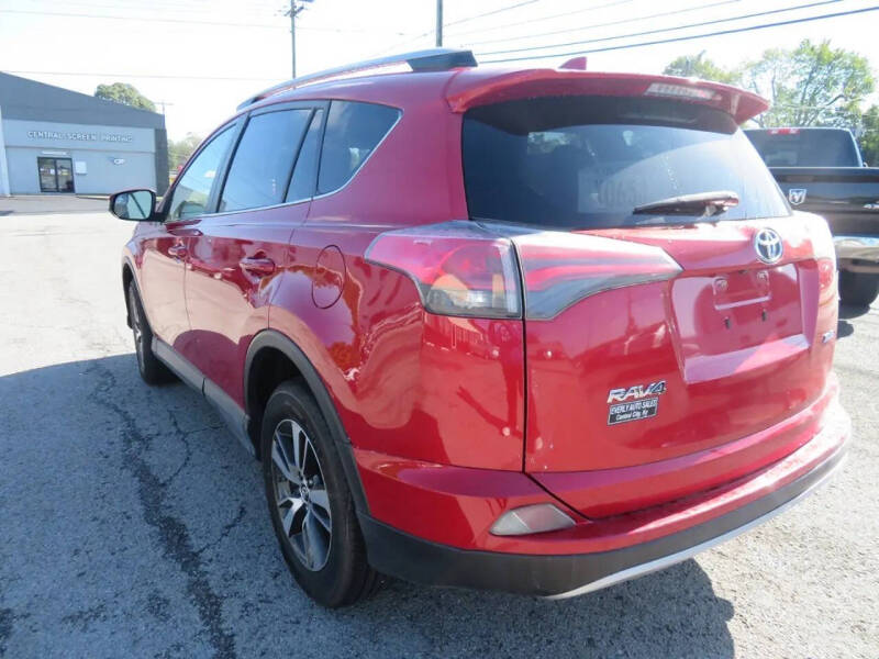 2017 Toyota RAV4 XLE