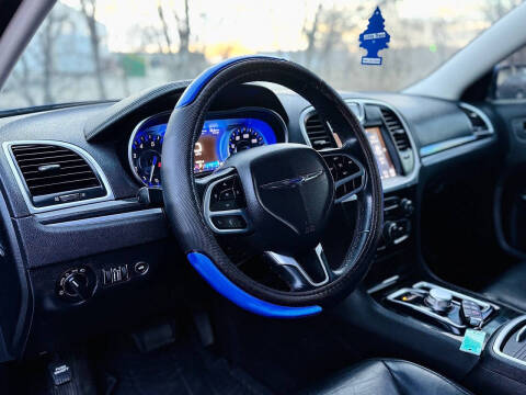 2018 Chrysler 300 Touring