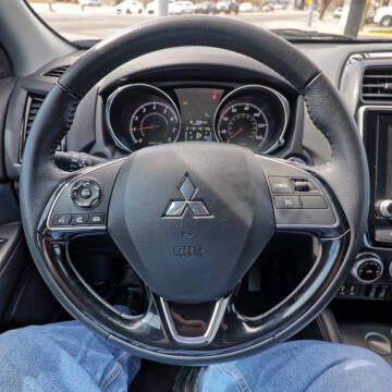 2020 Mitsubishi Outlander Sport SE