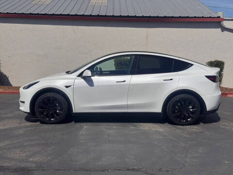 2024 Tesla Model Y Long Range