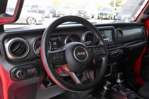 2022 Jeep Gladiator Sport