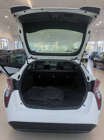 2016 Toyota Prius Two