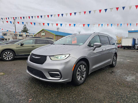 2021 Chrysler Pacifica Touring L