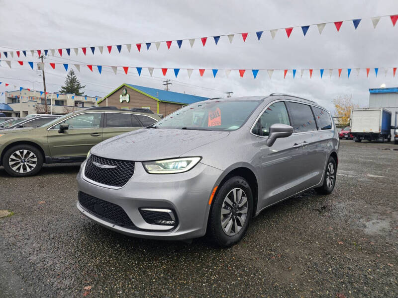 2021 Chrysler Pacifica Touring L