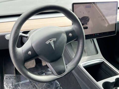 2025 Tesla Model Y Long Range