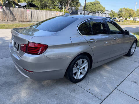 2012 BMW 5 Series 528i