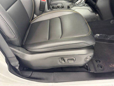 2025 Jeep Gladiator High Tide