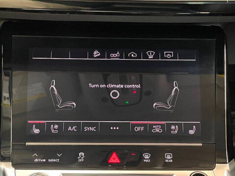 2019 Audi e-tron quattro Prestige