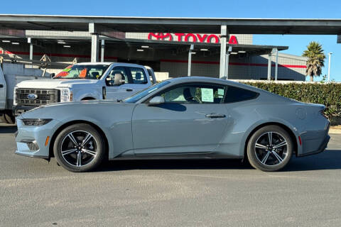 2025 Ford Mustang EcoBoost