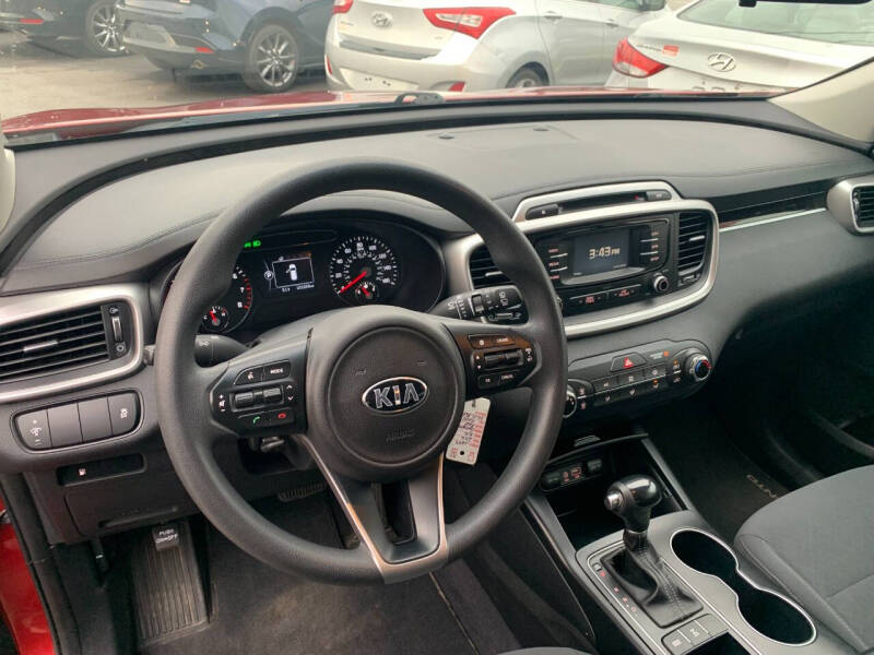 2016 Kia Sorento LX