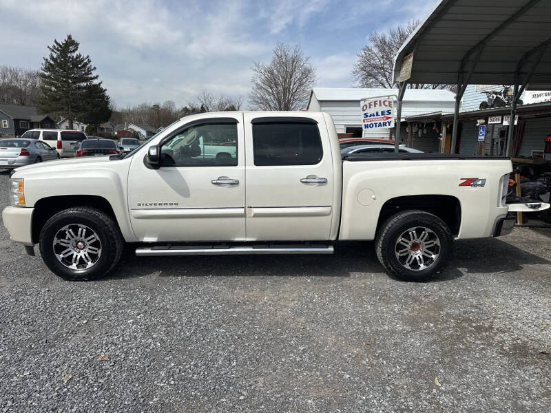 Used 2009 Chevrolet Silverado 1500 LTZ with VIN 3GCEK33M49G282393 for sale in East Freedom, PA