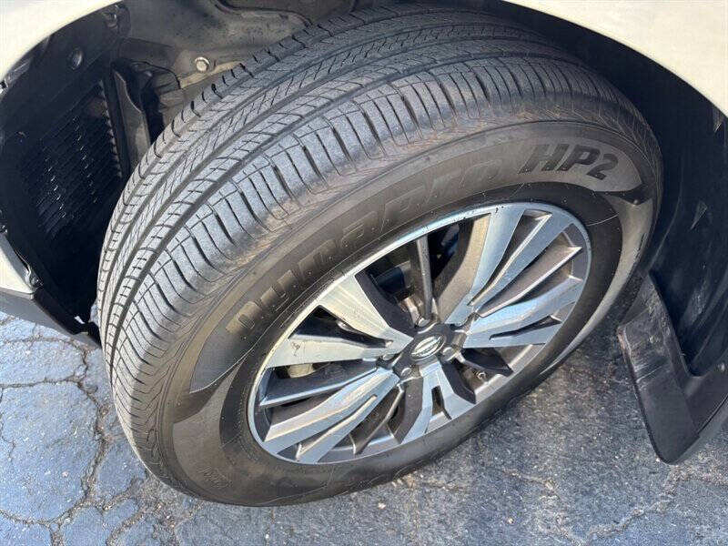 2017 Nissan Pathfinder S