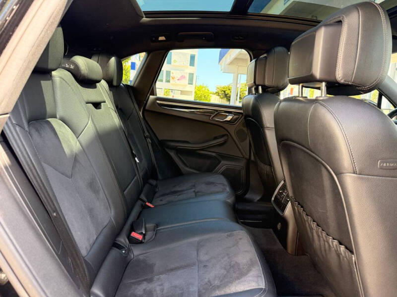 2018 Porsche Macan