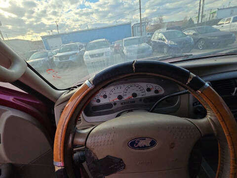 2004 Ford Explorer Sport Trac Adrenalin