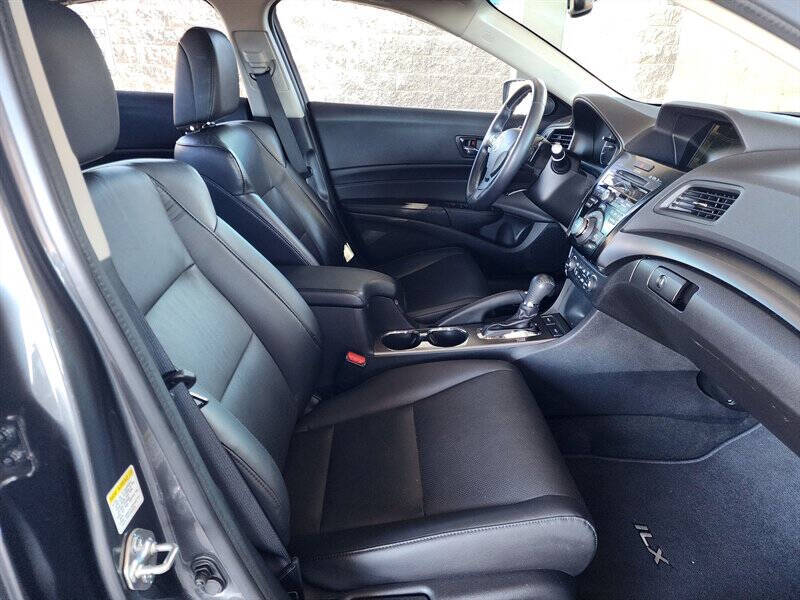 2014 Acura ILX 2.0L w/Tech