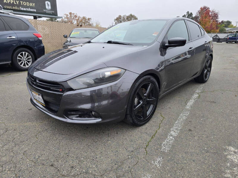 2016 Dodge Dart SXT's photo