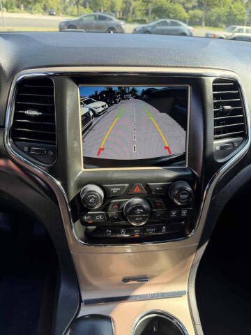 2017 Jeep Grand Cherokee Laredo
