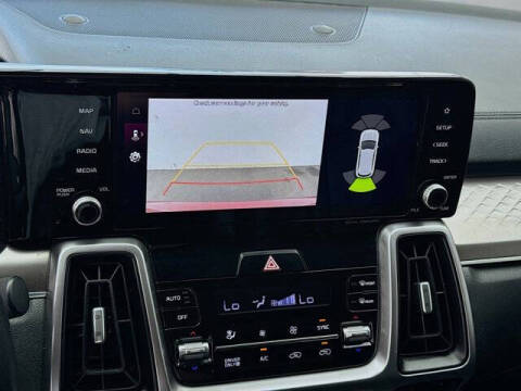 2022 Kia Sorento Hybrid EX