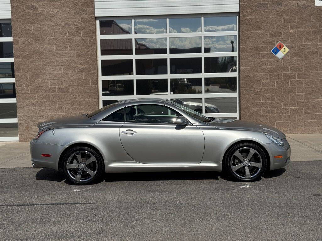2004 Lexus SC 430 24