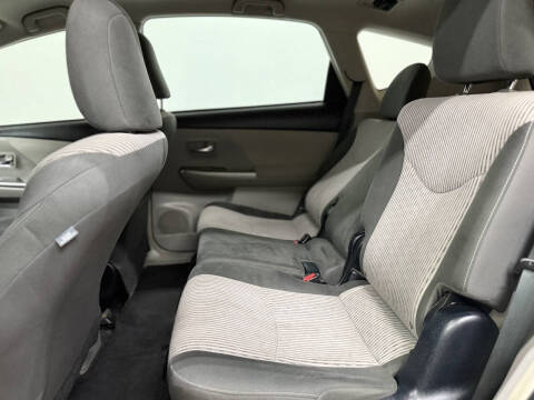 2015 Toyota Prius v Three