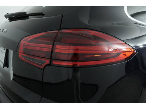 2018 Porsche Cayenne S