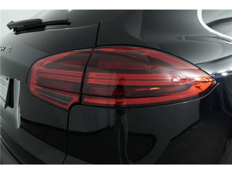 2018 Porsche Cayenne S