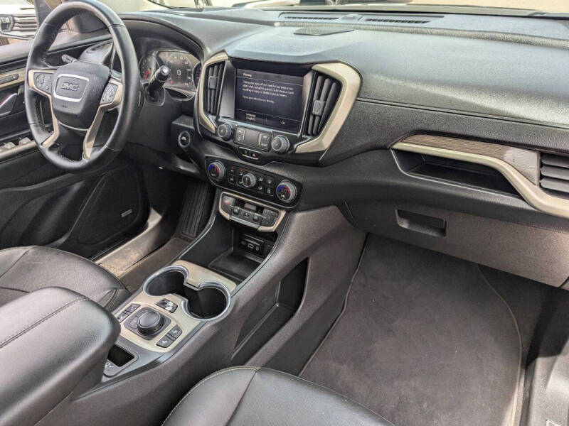 2023 GMC Terrain Denali
