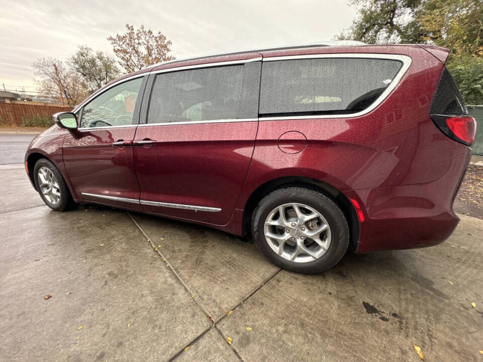 2018 Chrysler Pacifica for sale at Carlos Auto Sales LLC in Englewood, CO