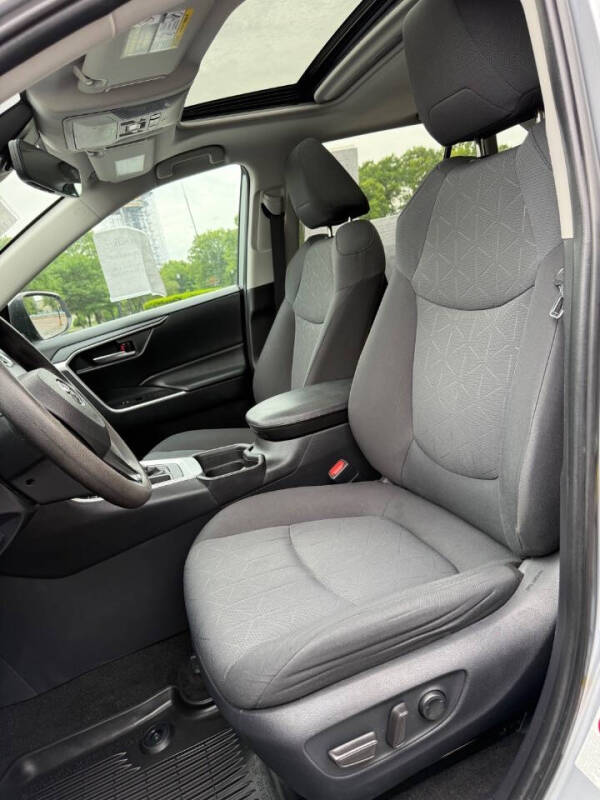 2019 Toyota RAV4 XLE