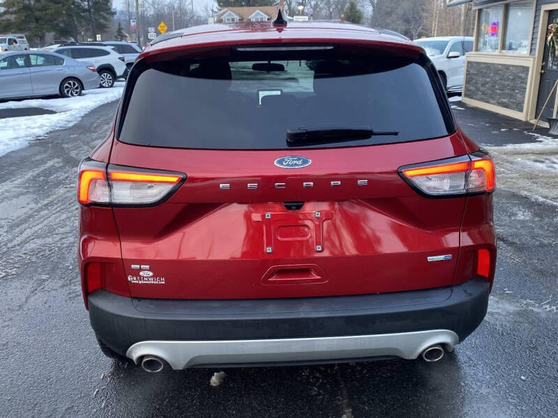 2020 Ford Escape SE
