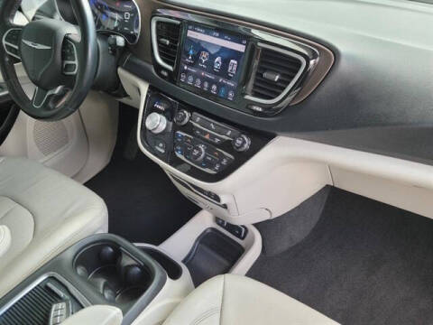 2018 Chrysler Pacifica Touring L Plus