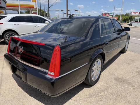 2011 Cadillac DTS Premium Collection