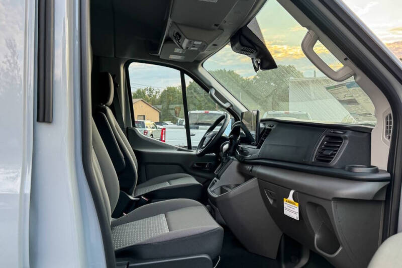 2025 Ford Transit